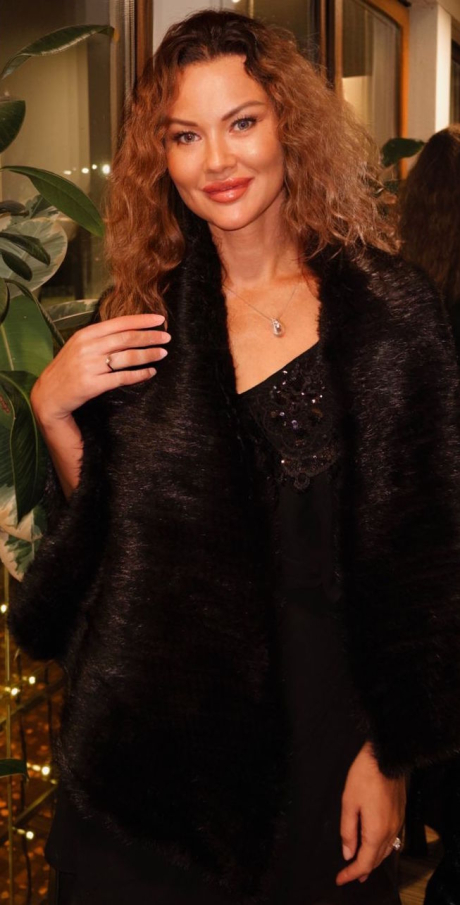 Kristina, Age 45, Kiev Contact her Photos of Kristina, Age 45, Kiev